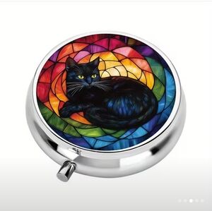 🆕️💊🐱 COLOURFUL CAT PORTABLE METAL PILL BOX ORGANIZER WITH MIRROR🐱💊
